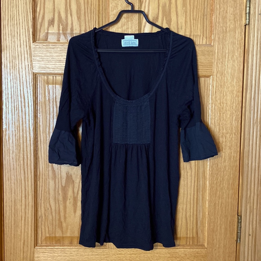 Women’s 3/4 sleeves top by Stefi Lara